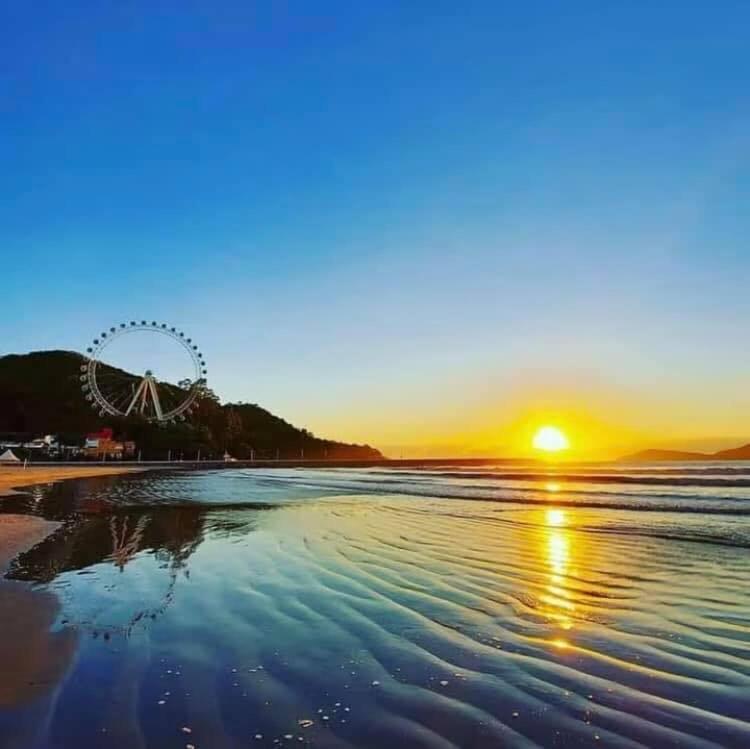 Apartamento Na Av Atlantica Com Ar Condicionado Balneario Camboriu Exterior photo
