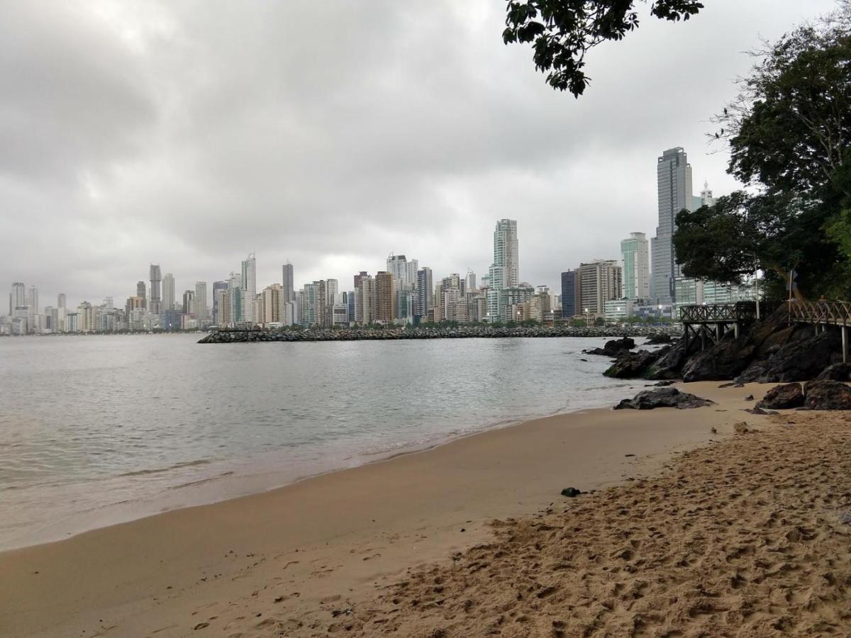 Apartamento Na Av Atlantica Com Ar Condicionado Balneario Camboriu Exterior photo